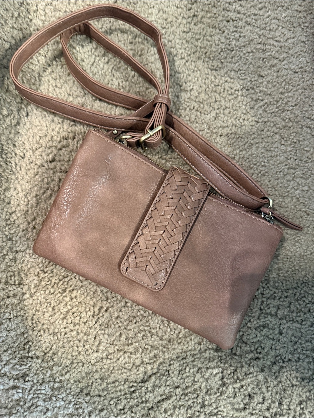Compact Crossbody Wristlet in Mauve Taupe